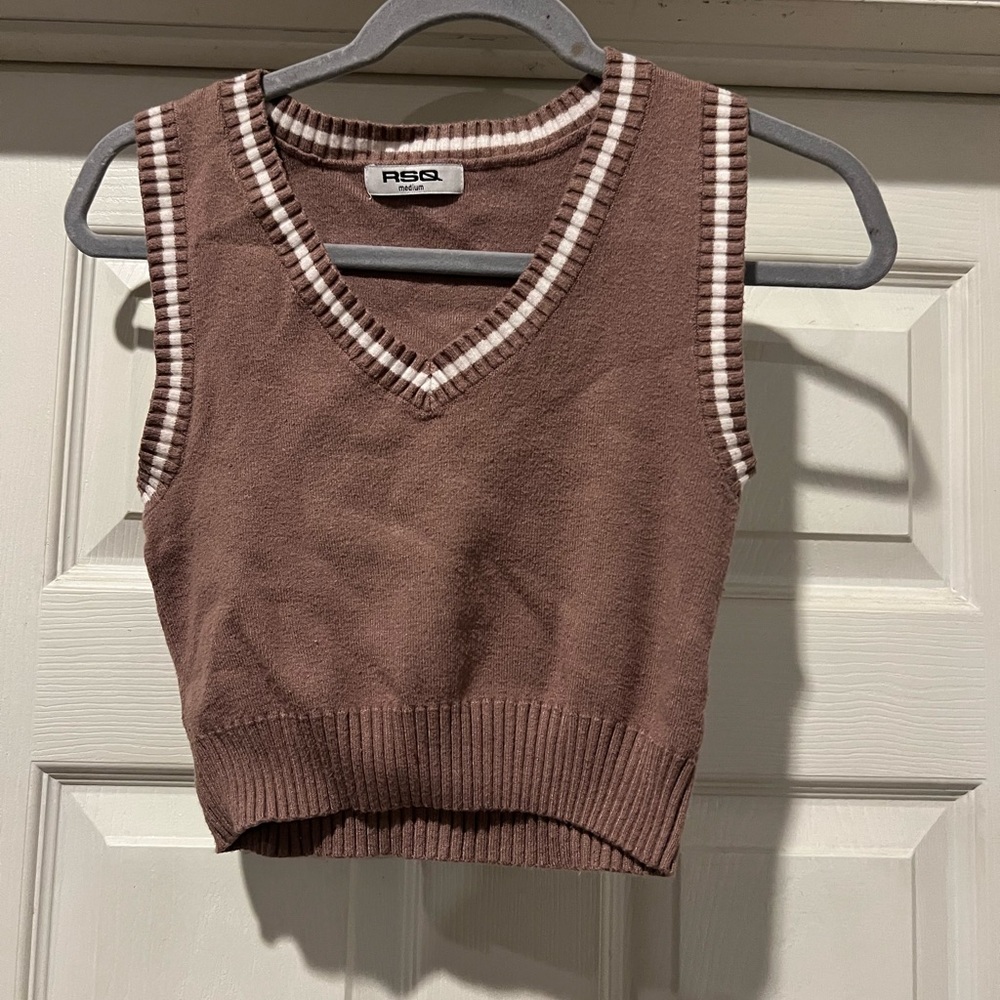 Rsq sweater vest medium